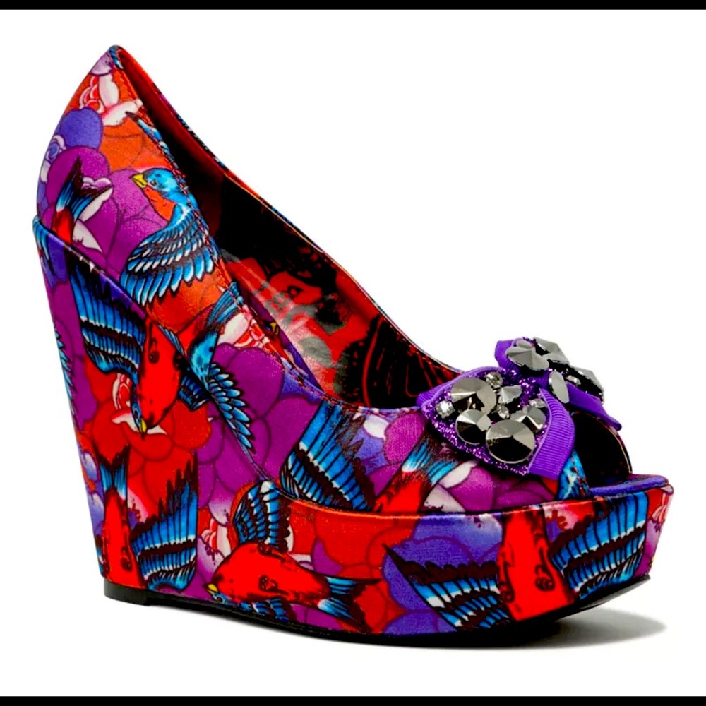 NWOT Iron Fist Havana Breeze Peep Toe Wedges size 9